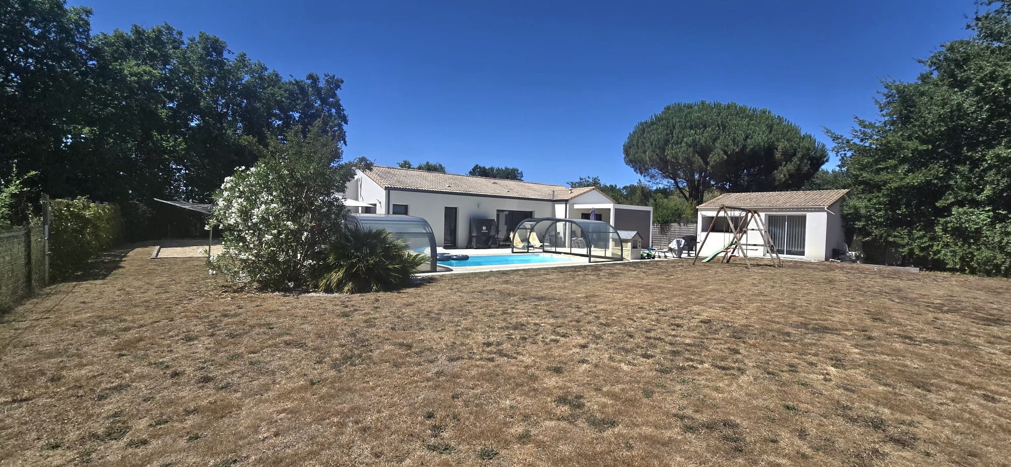 MAISON 2018 / 139 m2 / 3 ch + bureau dont une suite parental